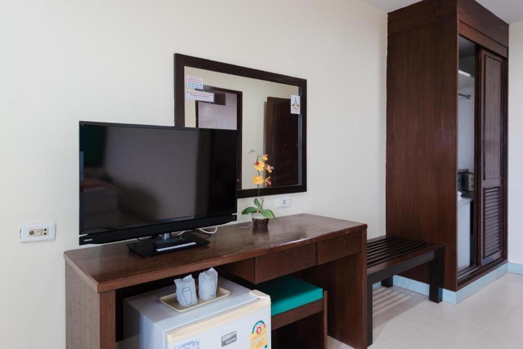Nice Beach Hotel Rayong Exterior photo