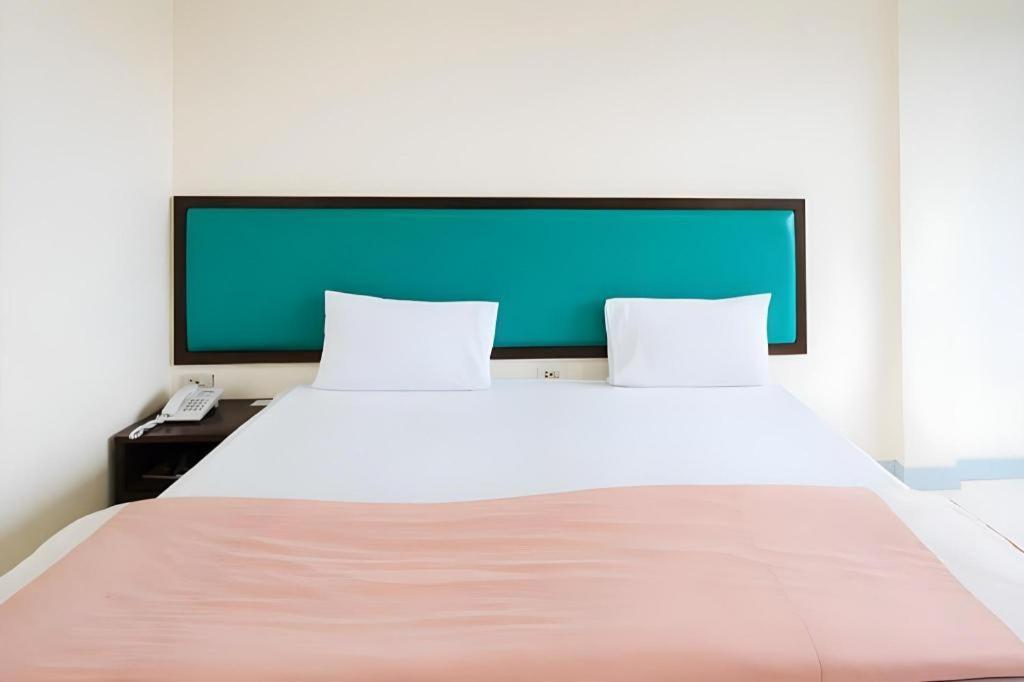 Nice Beach Hotel Rayong Exterior photo