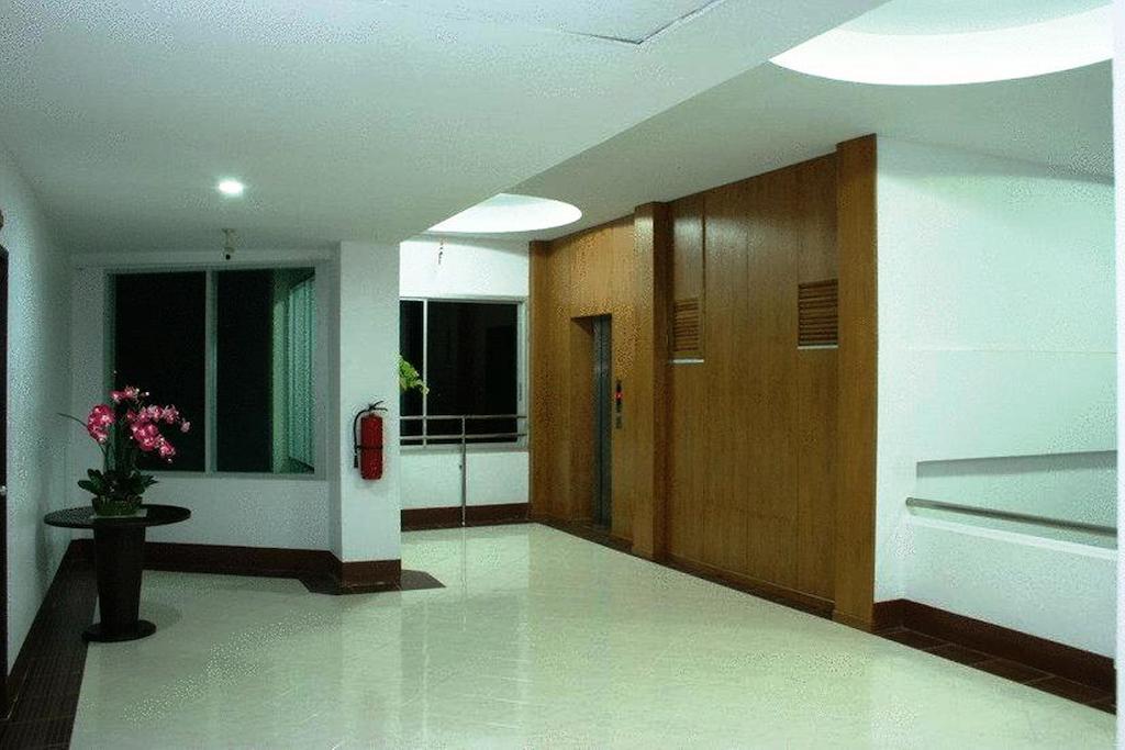 Nice Beach Hotel Rayong Exterior photo
