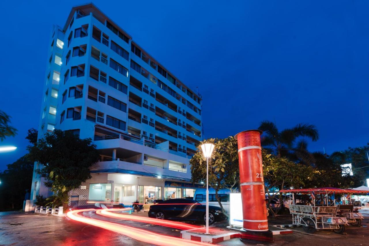 Nice Beach Hotel Rayong Exterior photo