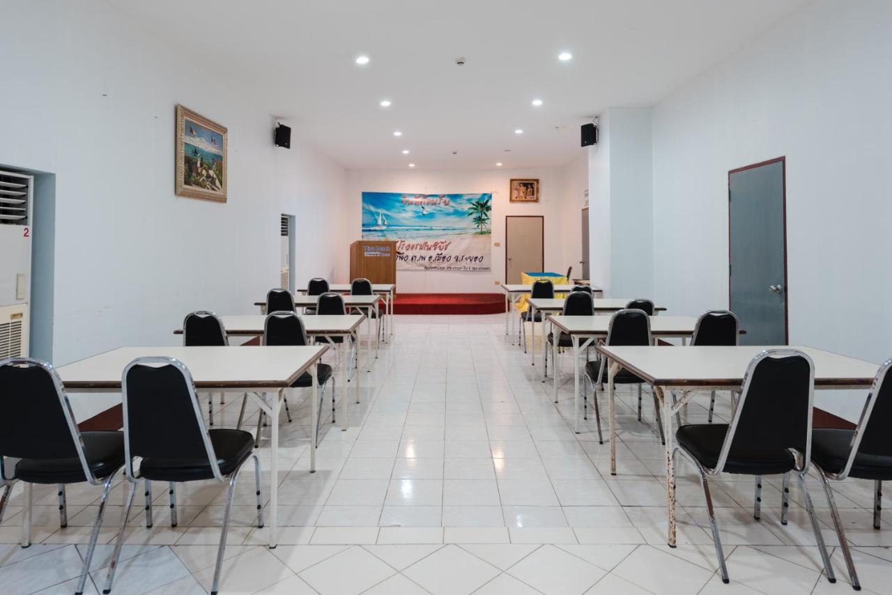 Nice Beach Hotel Rayong Exterior photo