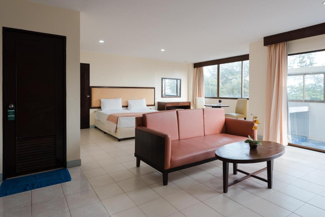 Nice Beach Hotel Rayong Exterior photo